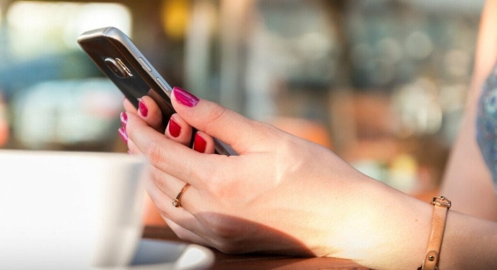 Instagram testuje nový způsob sledování sdíleného obsahu